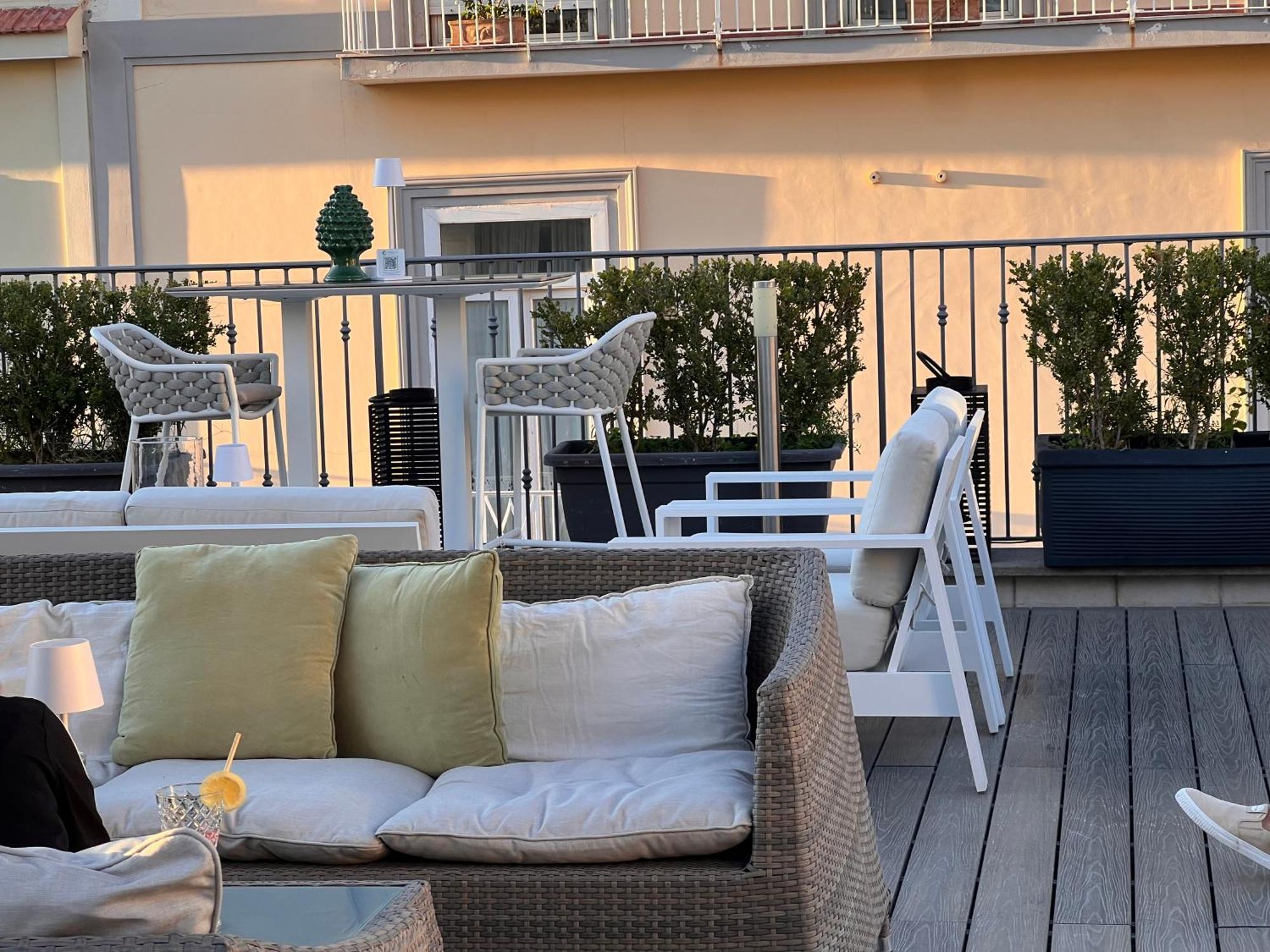 Hotel Sorrento City Esterno foto